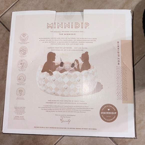 Inflatable Shell Pattern Pool - Picture 4 of 4